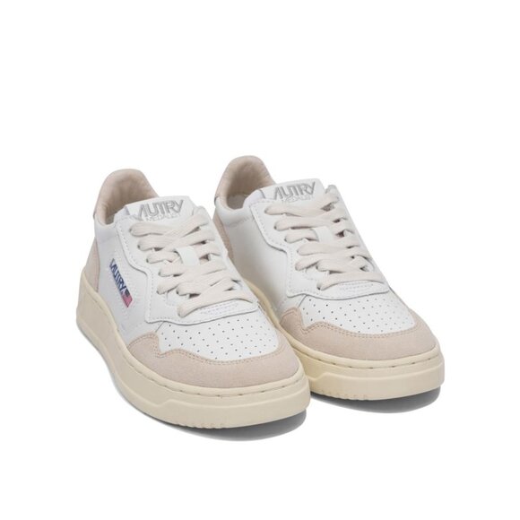 Autry Medalist Low Sneakers IT 40 Women - Picture 2 of 5